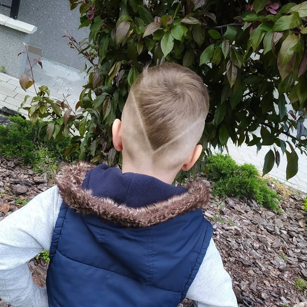 Стрижка для хлопчика Малюнок на волоссі (hair tattoo), фото - Перукар Марія Твардовська