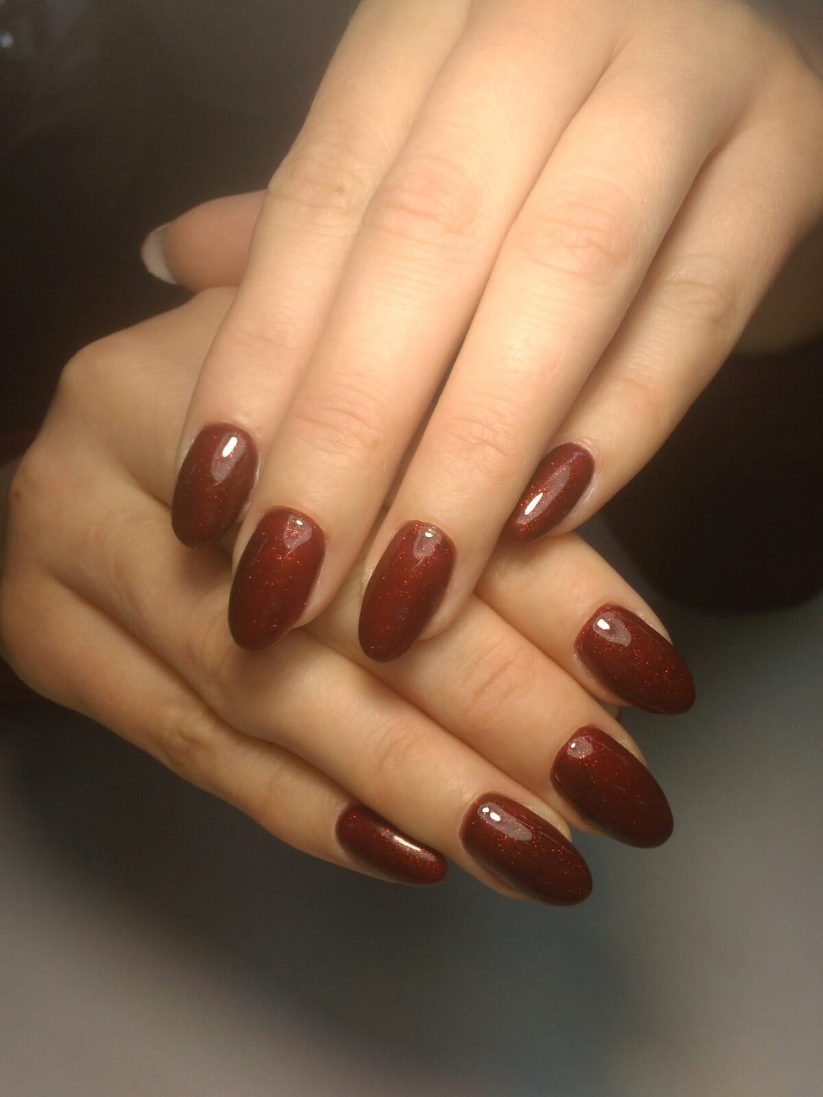 Манікюр мигдаль на довгі нігті темний, фото -  Nail Bar