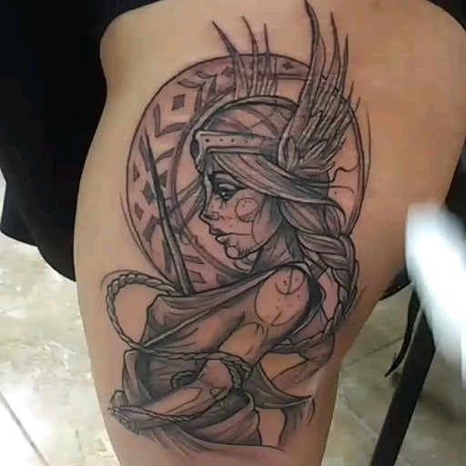 Женские черно-белые девушка, фото - Тату салон Inked