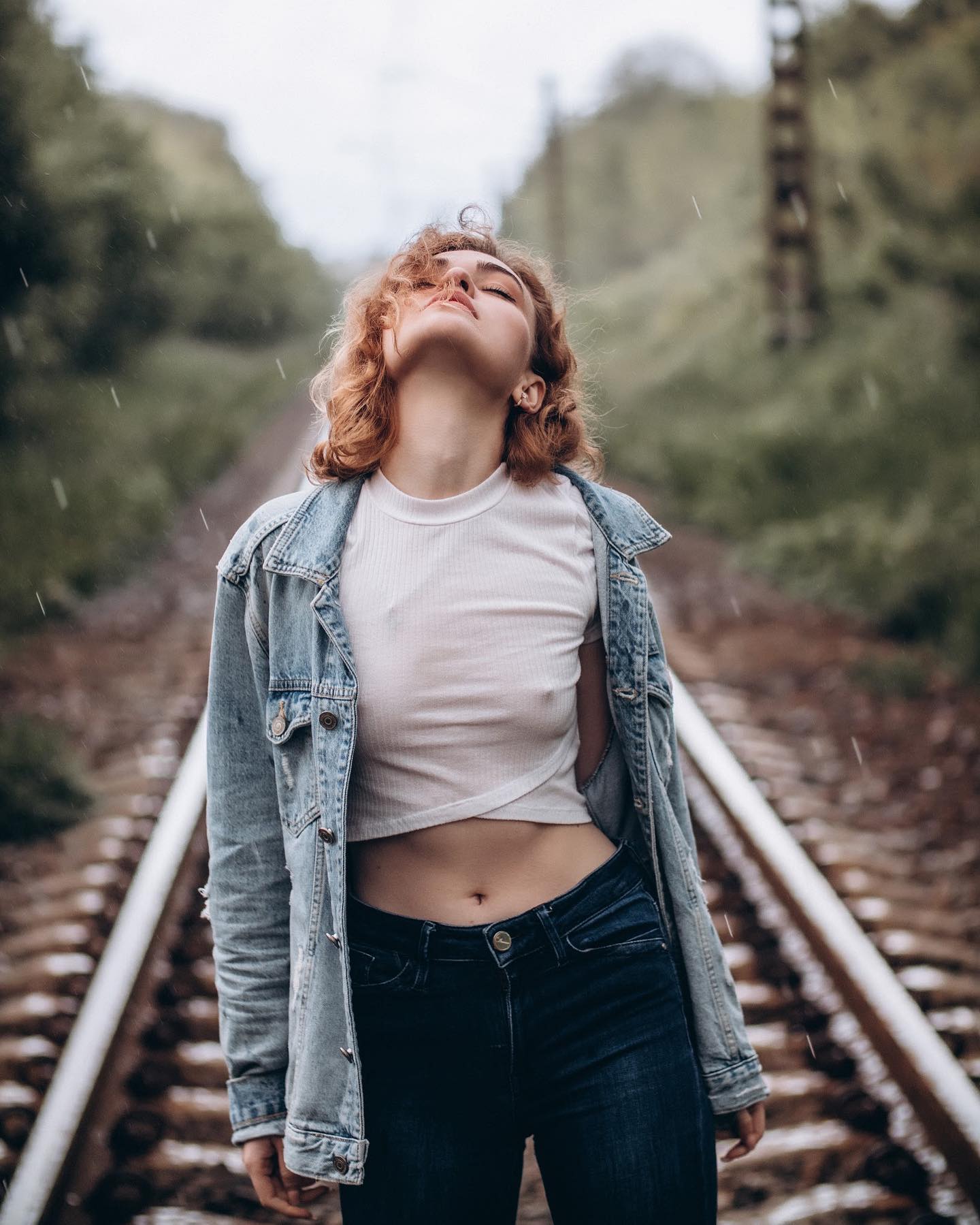 Фотосессия на рельсах для девушки, фото - Фотограф Юрий Коротич