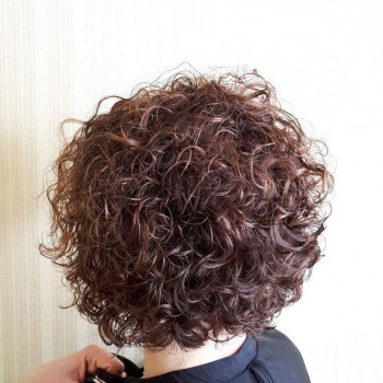 Американская химическая завивка волос
                    Парикмахер-стилист Виктория Запорожье