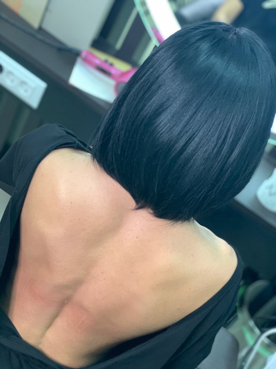 Стрижка каре женская на короткие волосы, фото - Студия красоты WOW HAIR STUDIO