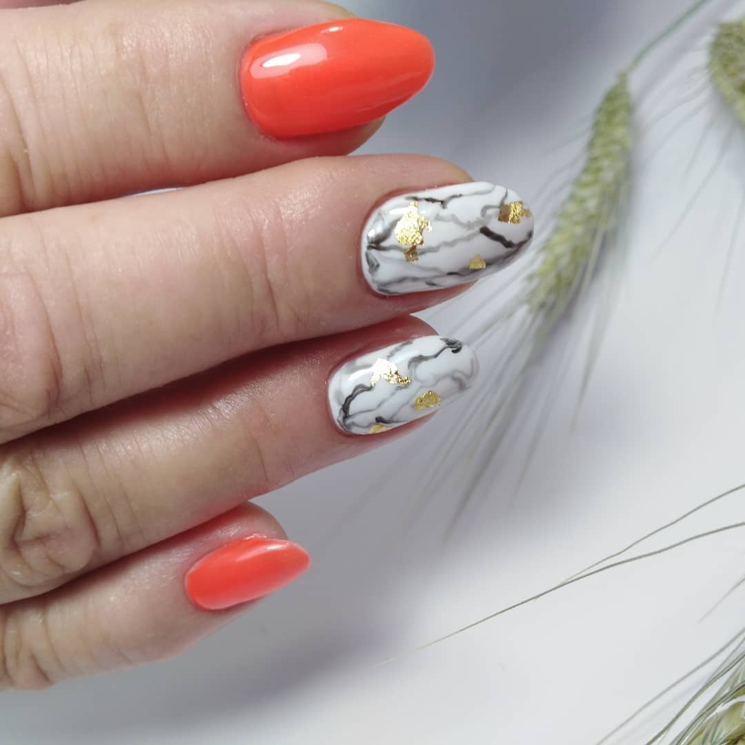 Белый маникюр с рисунком черный, фото - Мастер маникюра Светлана Кириллова