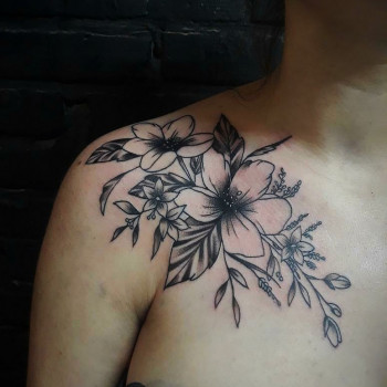 Таттоо
                    Тату майстер Коля Рівне