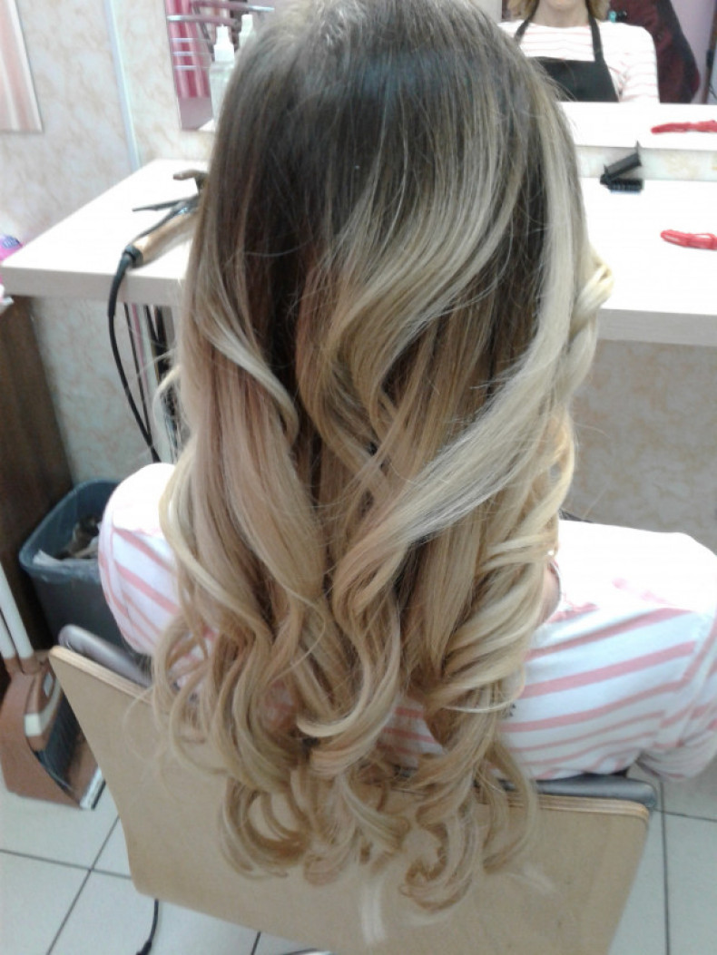 Вечерняя прическа на основе локонов, фото -  