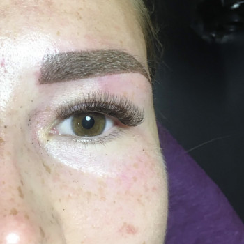 Пудровое напыление бровей
                    Лешмейкер Екатерина Киев