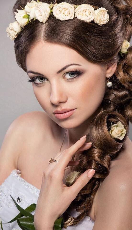 Укладка на довге волосся весільна зачіска локони, фото - Салон краси OBeautyHub