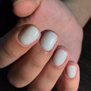 Шеллак покрытие ногтей Бровары салон красоты