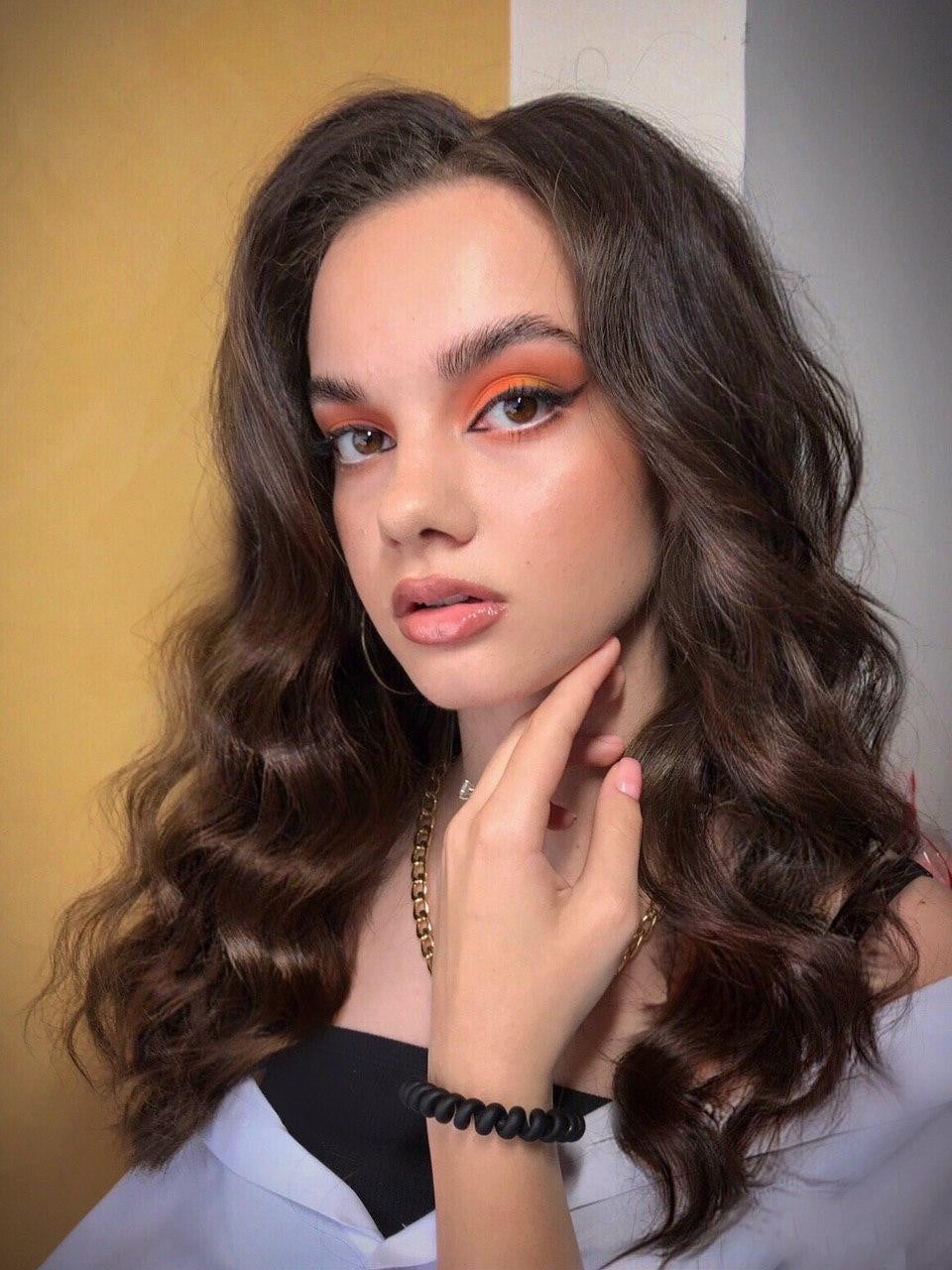 Макияж глаз для карих на день рождения, фото -  Евгения Корниенко