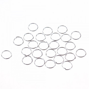 Косичка с пирсингом
                    Мастер маникюра Анна Днепр