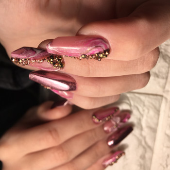 Наращивание ногтей акрилом
                    Мастер маникюра Карина Быковец Полтава