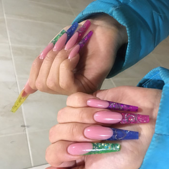 Наращивание ногтей акрилом
                    Мастер маникюра Карина Быковец Полтава