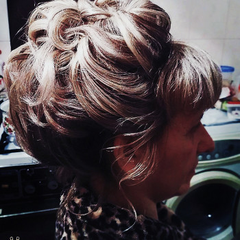 Свадебная прическа
                    Парикмахер Елена Харьков