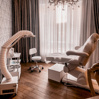 Педикюр - салон красоты Киев