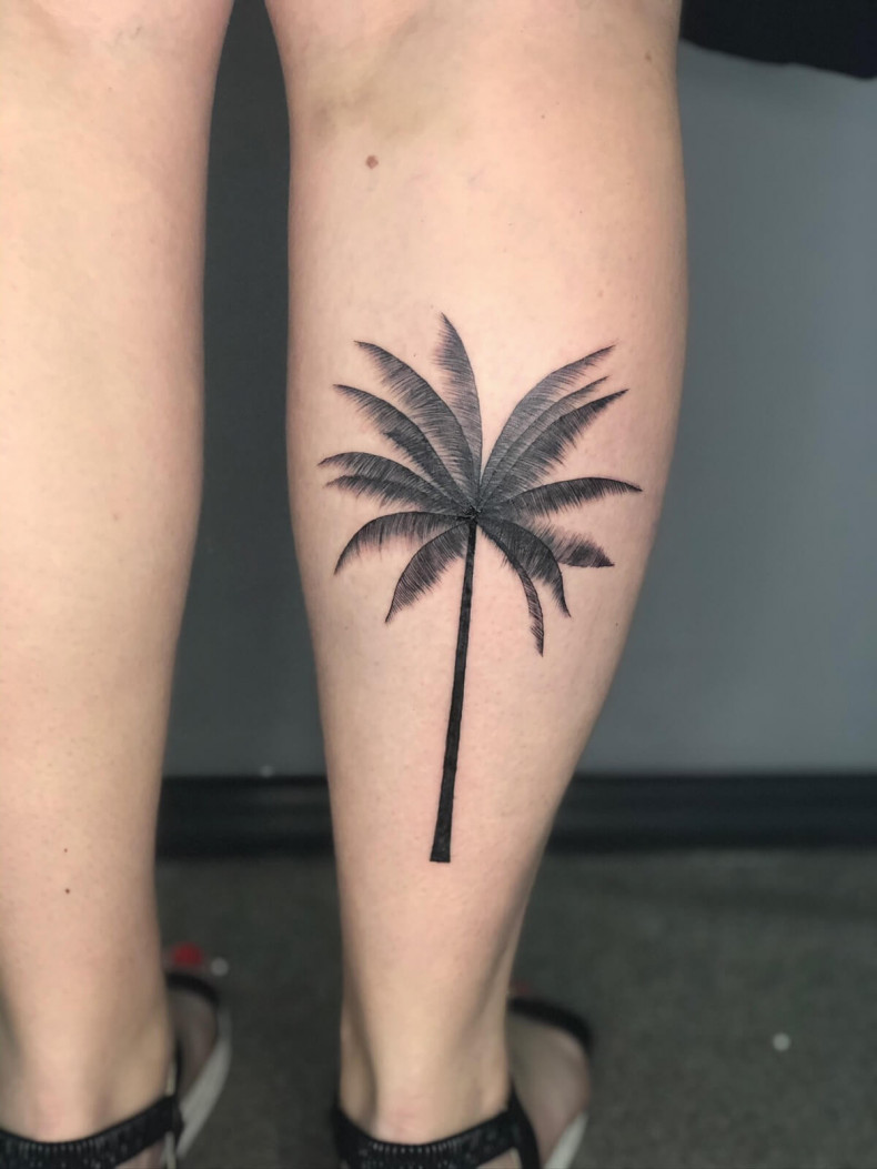 Для дівчат на нозі чорно-білі, фото - Тату салон Tattoo-fashion