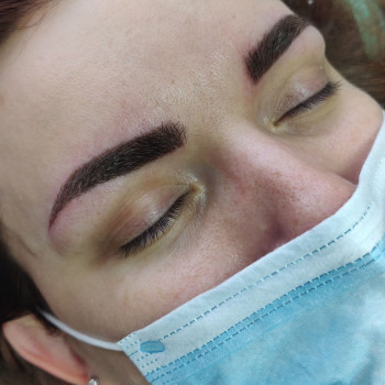 Микроблейдинг бровей
                    Візажист Юлия Київ