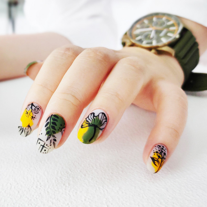 Nail-арт с абстрактным рисунком, фото - Ногтевая студия Vogel Nails Studio