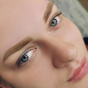 Перманентный макияж
                    Мастер перманентного макияжа Ксения Кобылянская Киев