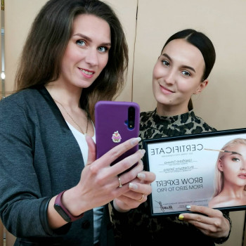 Обучение по бровям