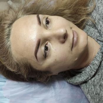 Татуаж бровей