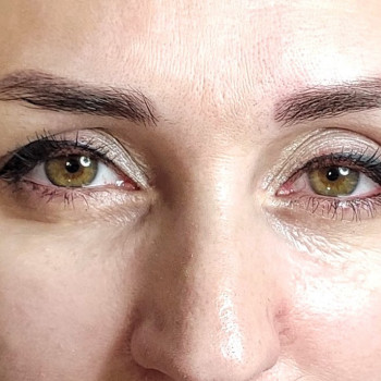 Бровям 2 года, фото перед коррекцией