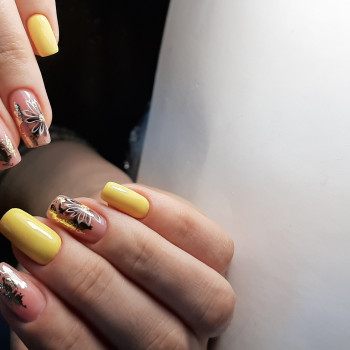 Маникюр с рисунком желтый цветами, фото - Салон красоты LeYana