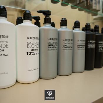 В нашем салоне красоты Diamond Reflection представлен большо