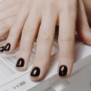 Комплексная услуга снятие + маникюр + однотонное покрытие ге, фото - Нігтьова студія Vogel Nails Studio