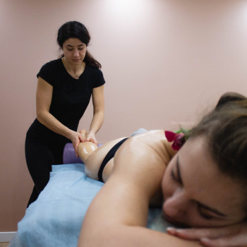 Фото з портфоліо майстра Анастасія Макарова (масажист, Львів)