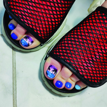 Комплексная услуга снятие + педикюр + однотонное покрытие ге