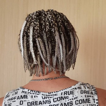 Афрокосички, брейди, зізі, дреди, сінігалки, афрокудрі, боксерські
                    Перукар Ирина Житомир