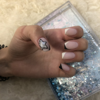 Манікюр Зняття + чистка + покриття
                    Салон красоты Rozmary Львов