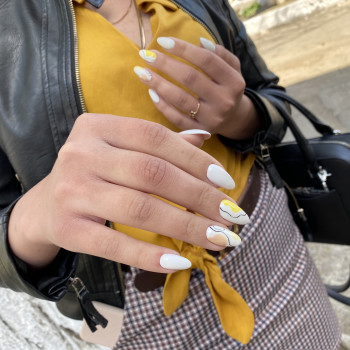 Манікюр
                    Салон краси Muramur Одеса