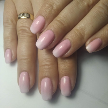 Маникюр и гель-лак
                    Мастер маникюра Вероника Черкассы