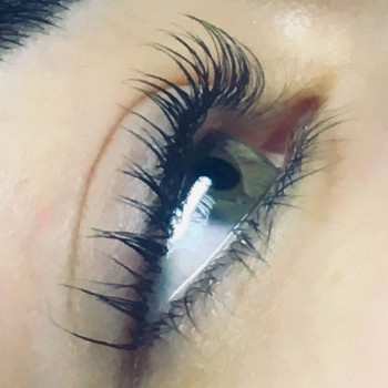 Ламинирование ресниц + Botox
                    Бровист Ольга Николаев