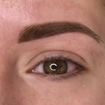 Перманентный макияж бровей
                    Майстер перманентного макіяжу Мария Ірпінь