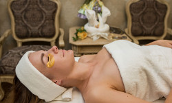 Медовый массаж (Honey massage) Салон красоты Diamond Reflection Київ