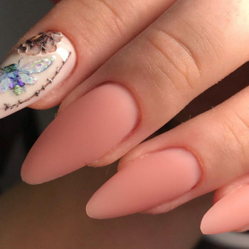 Наростить ногти в парикмахерской Бровары