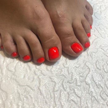 Зробити СПА педикюр в салоні краси Бровари.