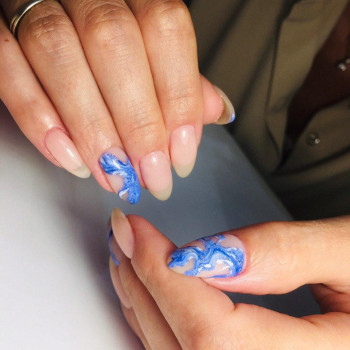 Зробити покриття нігтів в салоні краси Бровары