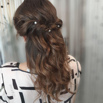 Зробити гарну вечірню зачіску Бровари