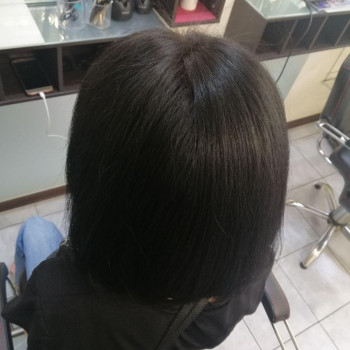 пофарбувати волосся біля будинку Бровари