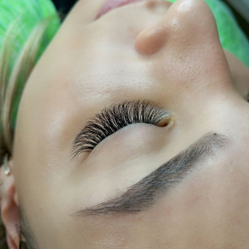 Наращивание ресниц от классики до обьемов
                    Лешмейкер Мария Дніпро