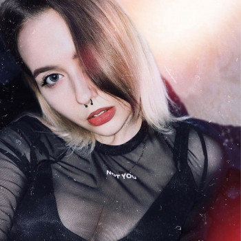 Пирсинг
                    Салон краси 7 небо Львів