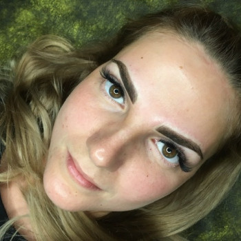 Татуаж
                    Мастер перманентного макияжа Олена Прудченко Бровары