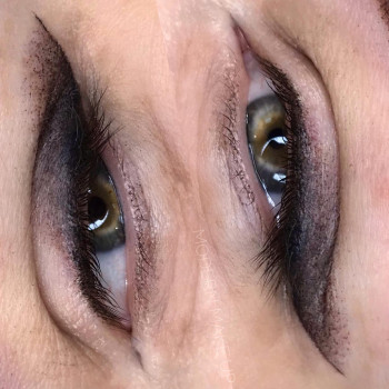 Татуаж (перманентный макияж) губы, брови, веки
                    Студія татуажу MODERN MAKE UP Дніпро