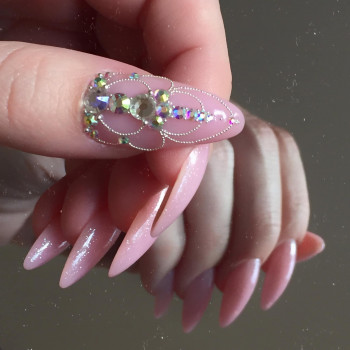 Фото з портфоліо майстра Галина Ланова (майстер манікюру, Львів)