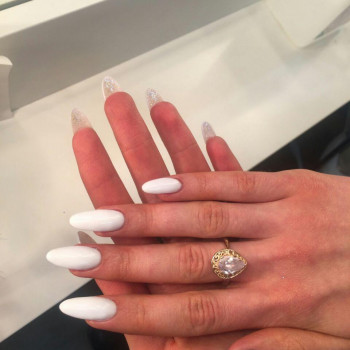 Нарощення / корекція нігтів
                    Салон красоты Rozmary Львов