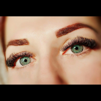 Наращивание (Кукольный эффект)+коррекция и покраска бровей