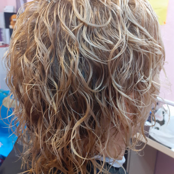 Биозавивка волос
                    Перукар Тамила Харків